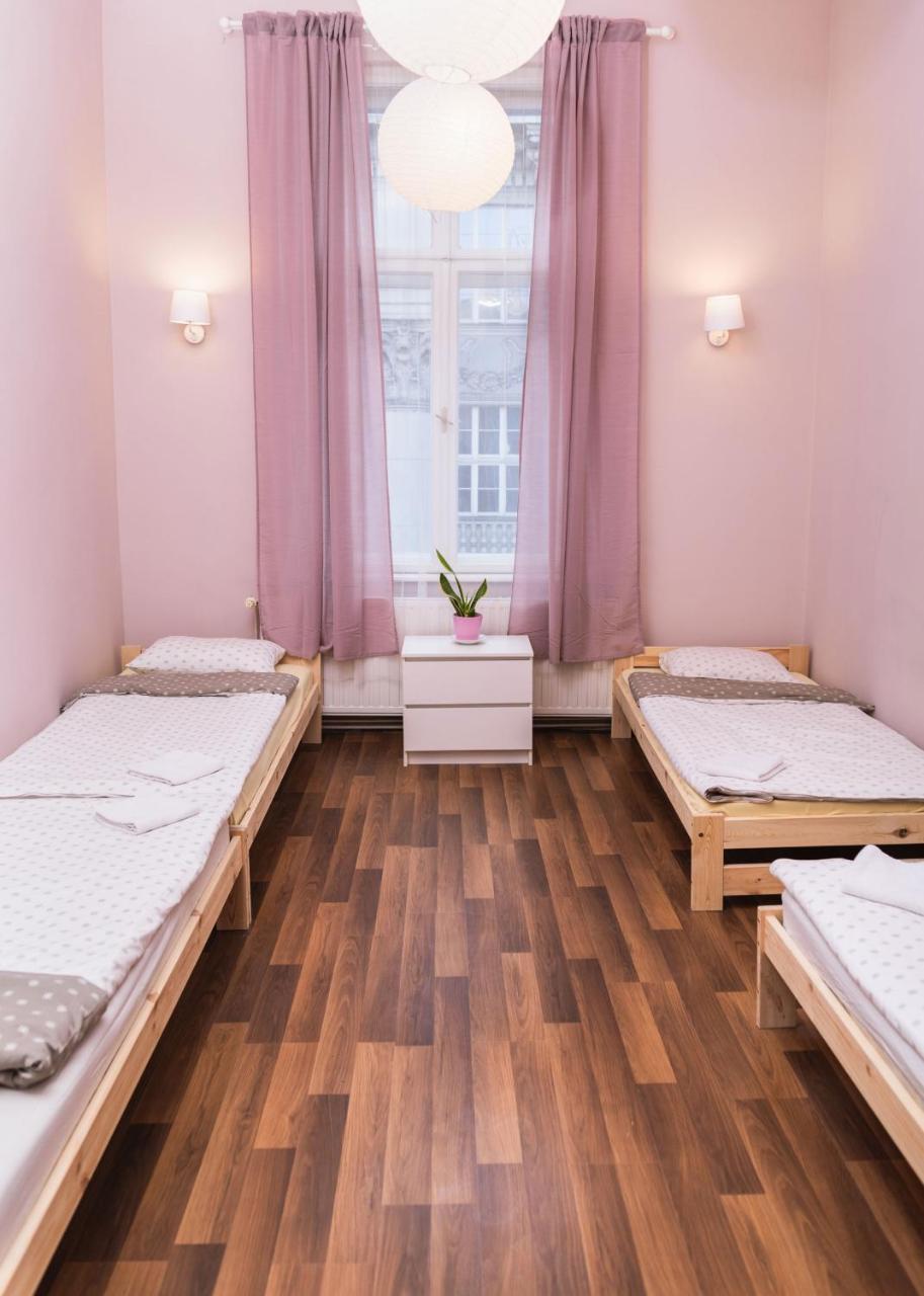 Hostel Krakowskie Klimaty Kültér fotó